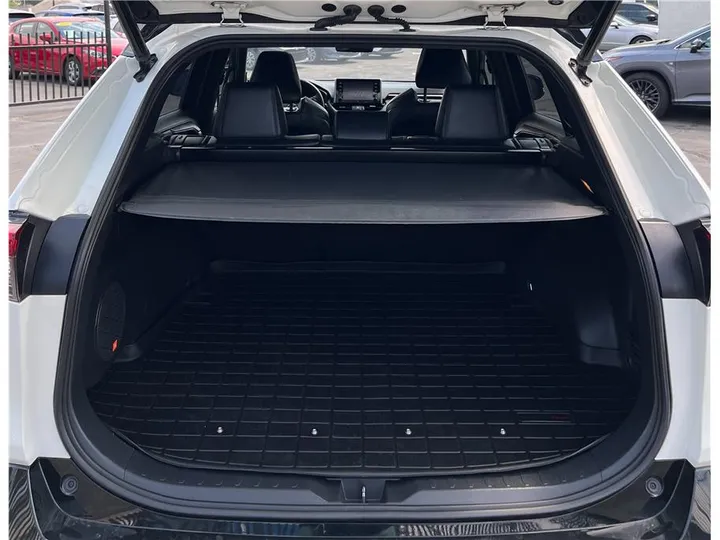 WHITE, 2019 TOYOTA RAV4 HYBRID Image 9