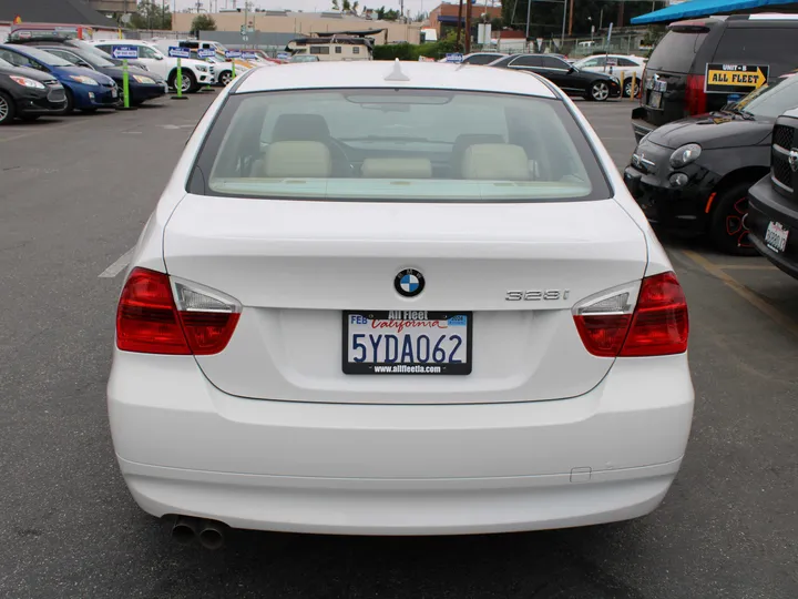 WHITE, 2007 BMW 3 SERIES Image 5