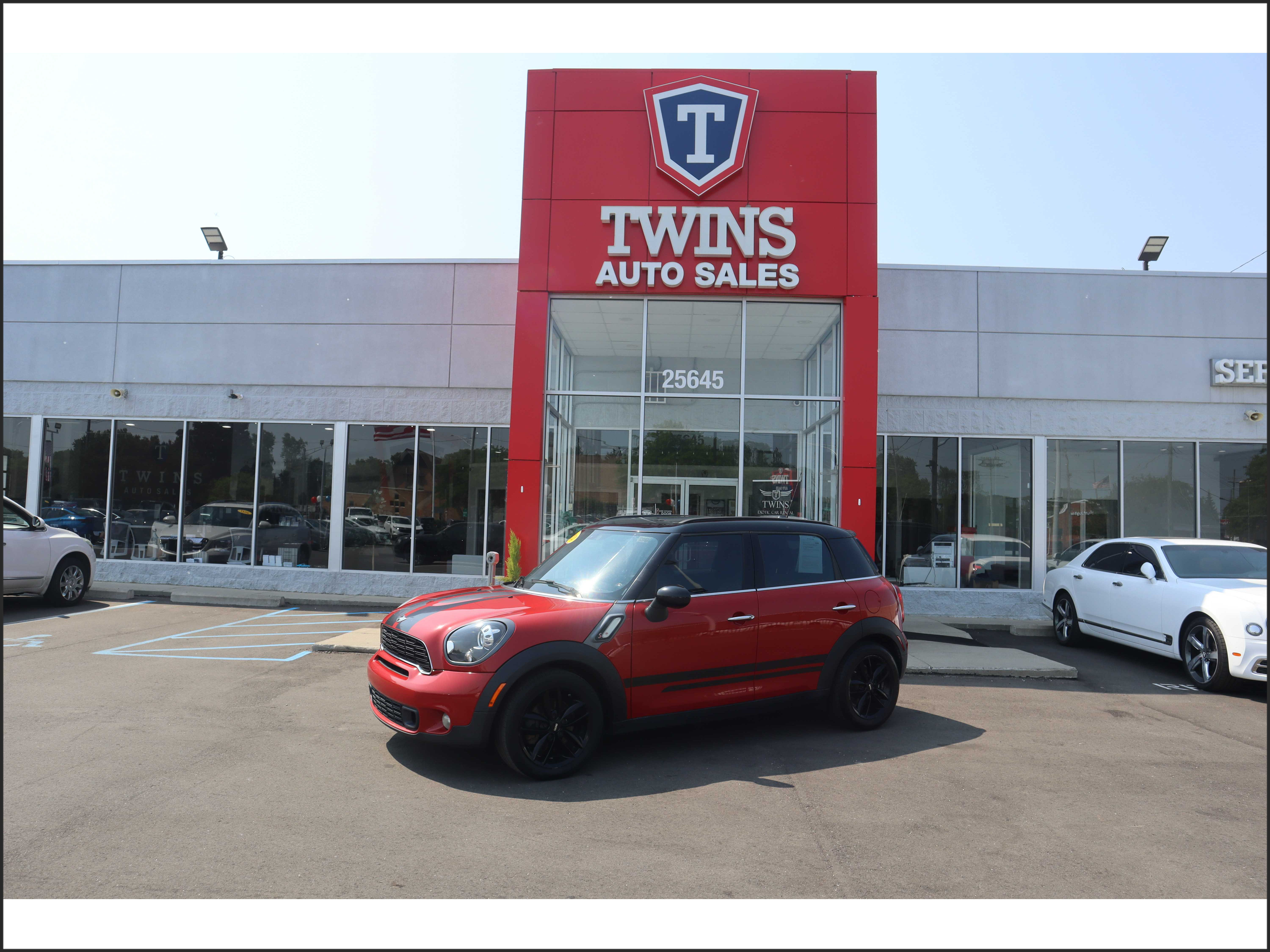 2014 MINI Countryman Countryman S's photo
