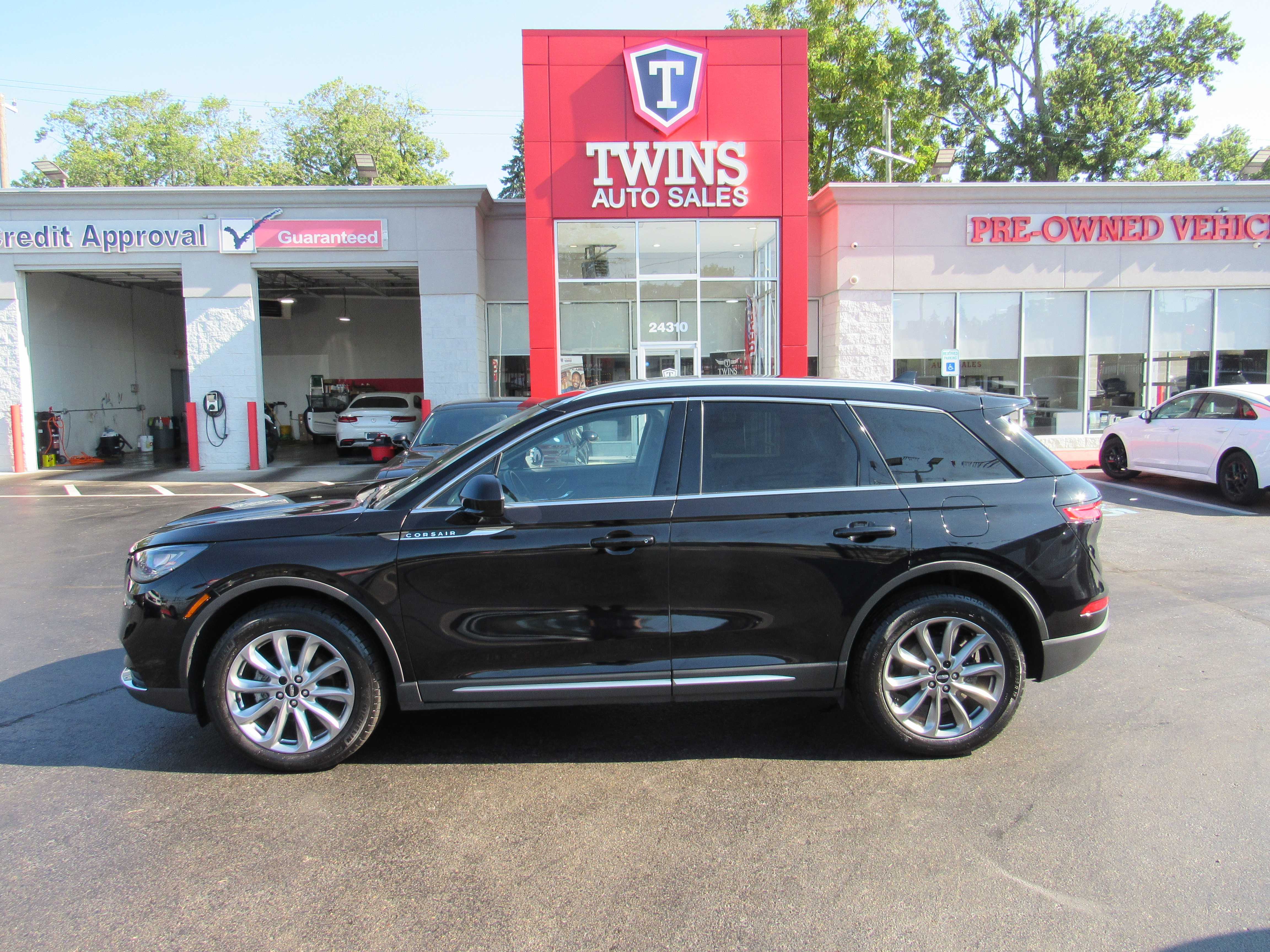 2022 Lincoln Corsair Base