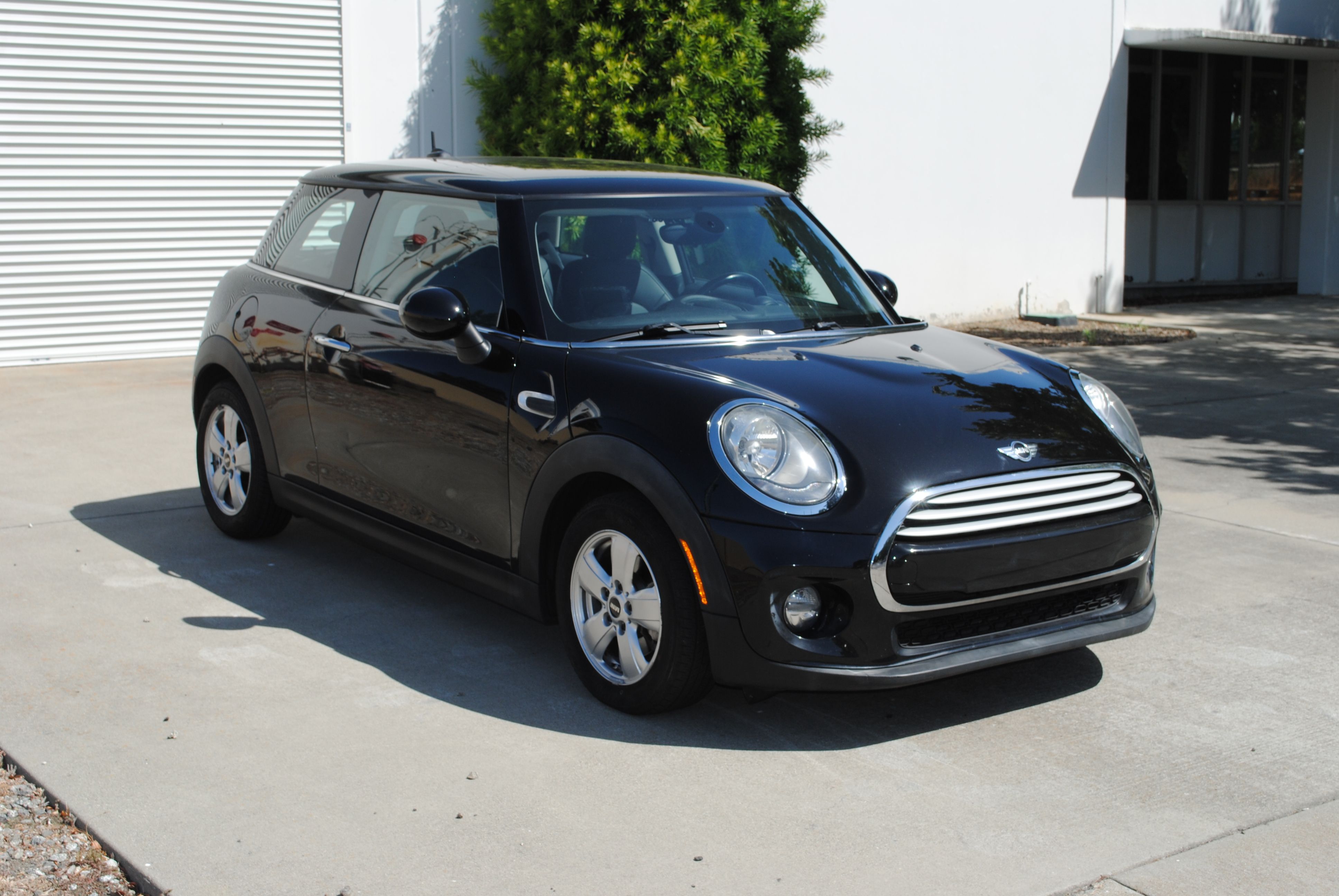 2015 MINI Cooper Base's photo