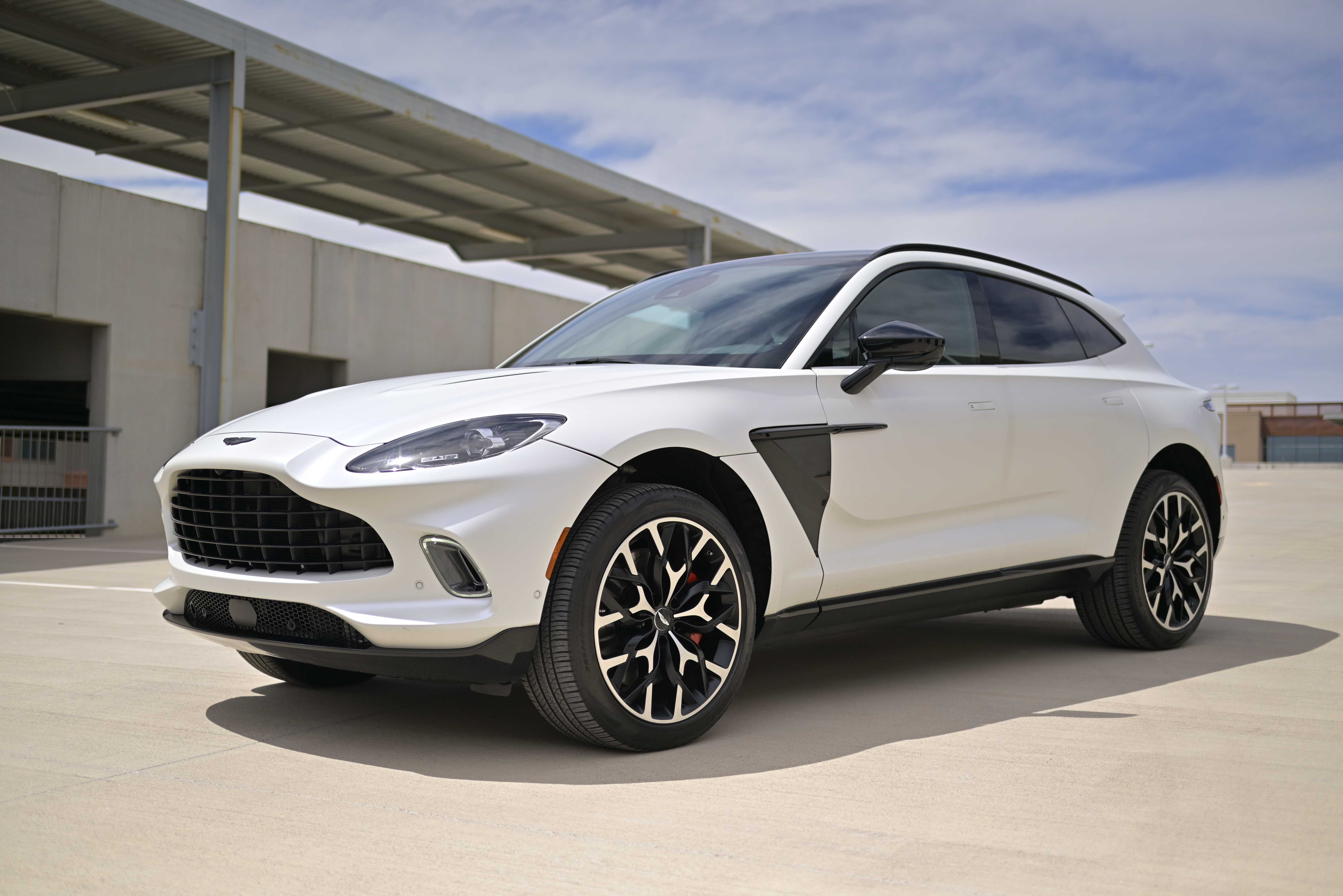 2021 Aston Martin DBX