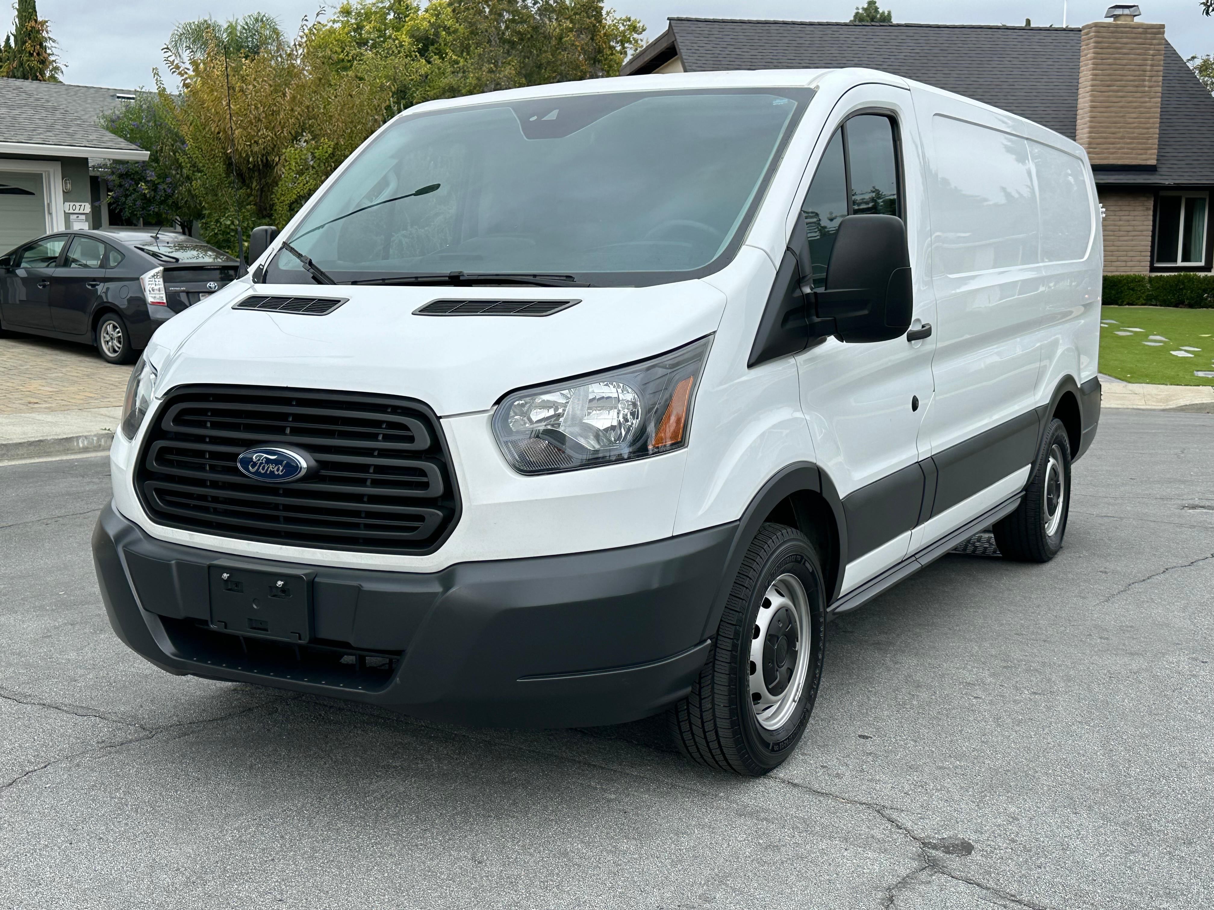 2018 Ford Transit Van Base