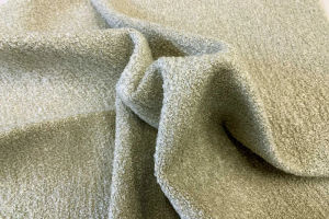 CURLY - 76 Mastic — Casal