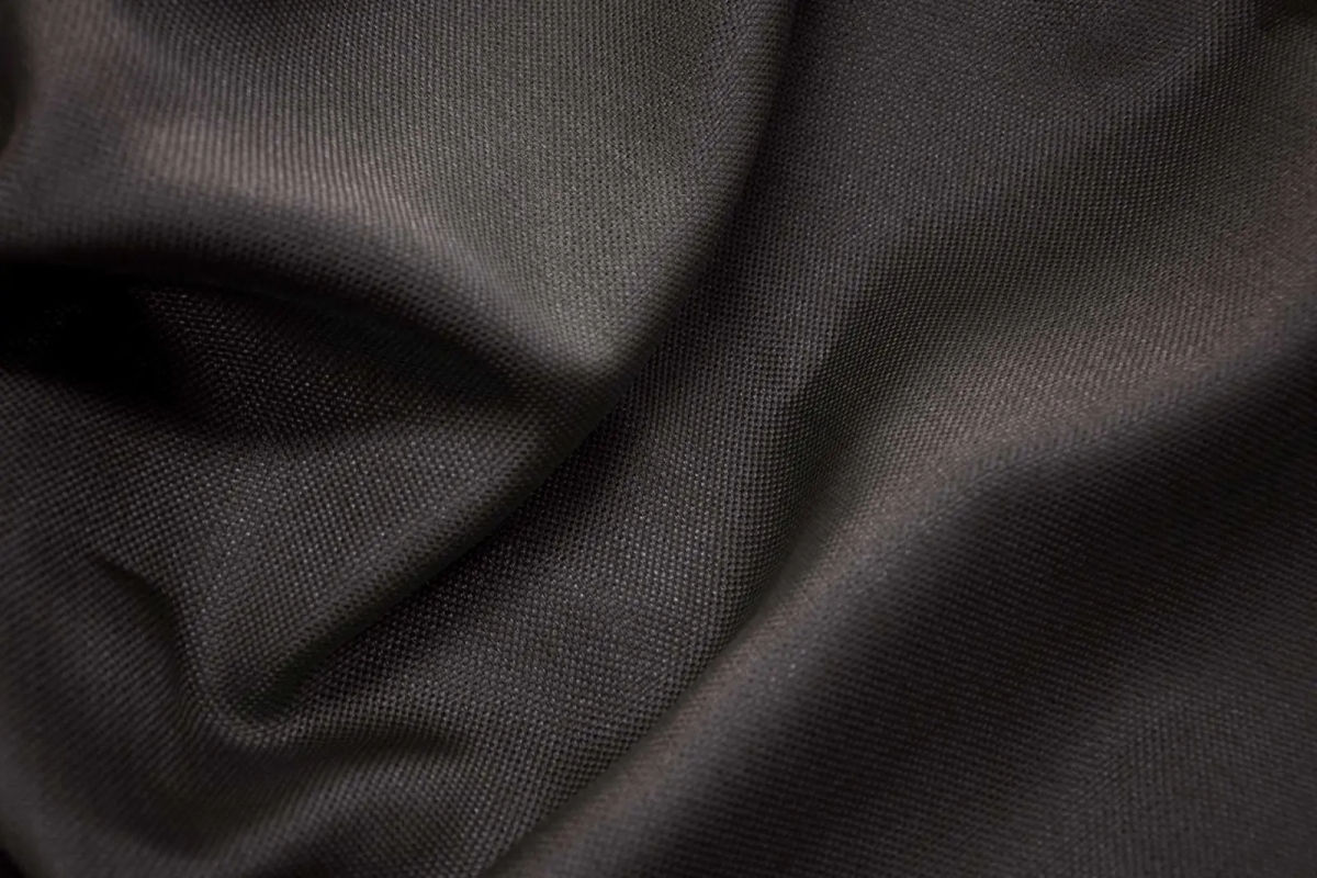 ISERAN - 64 Anthracite — Casal