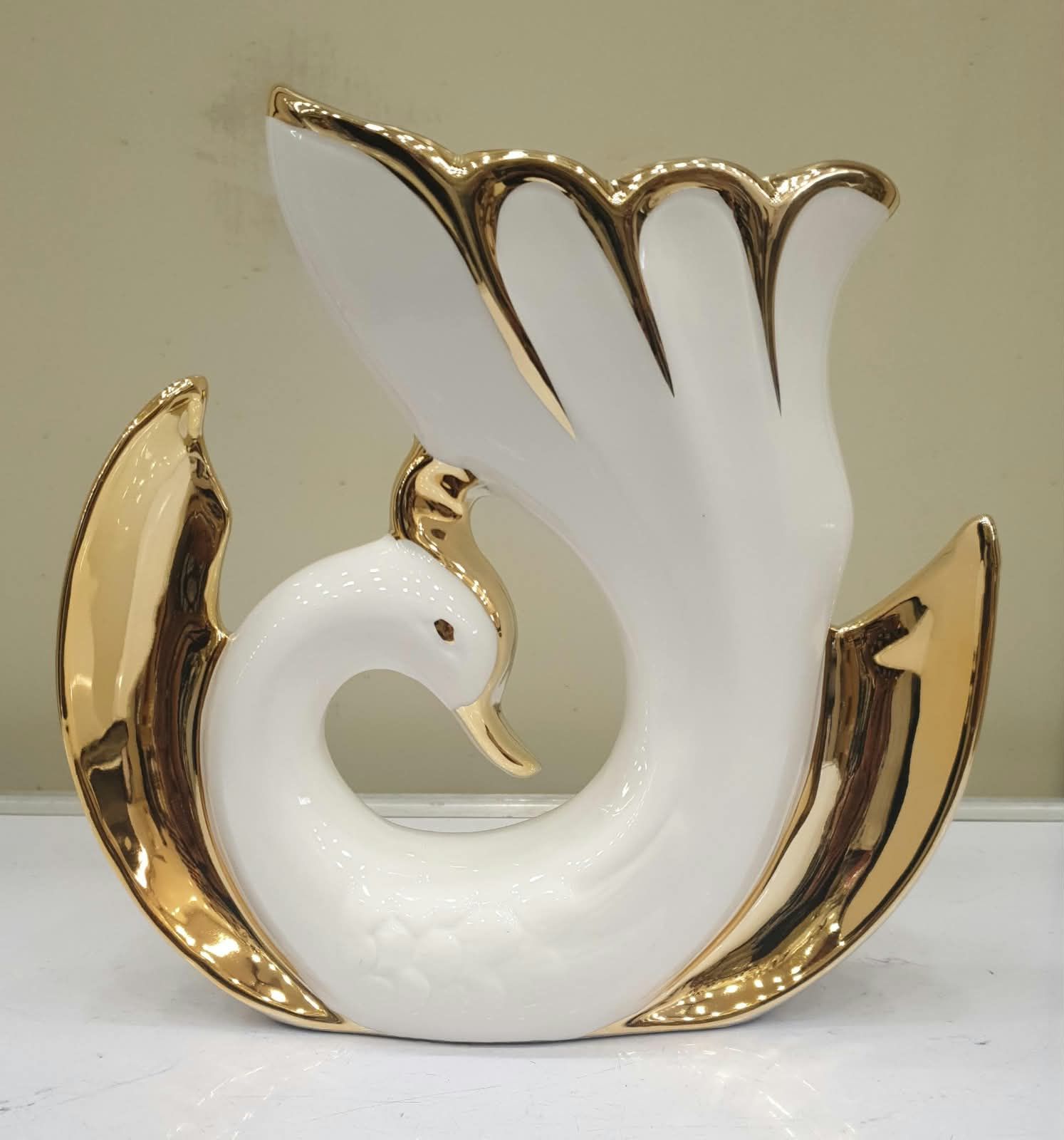 Luxe Orbit Handcrafted Porcelain Bird Statue for Modern Home & Office
