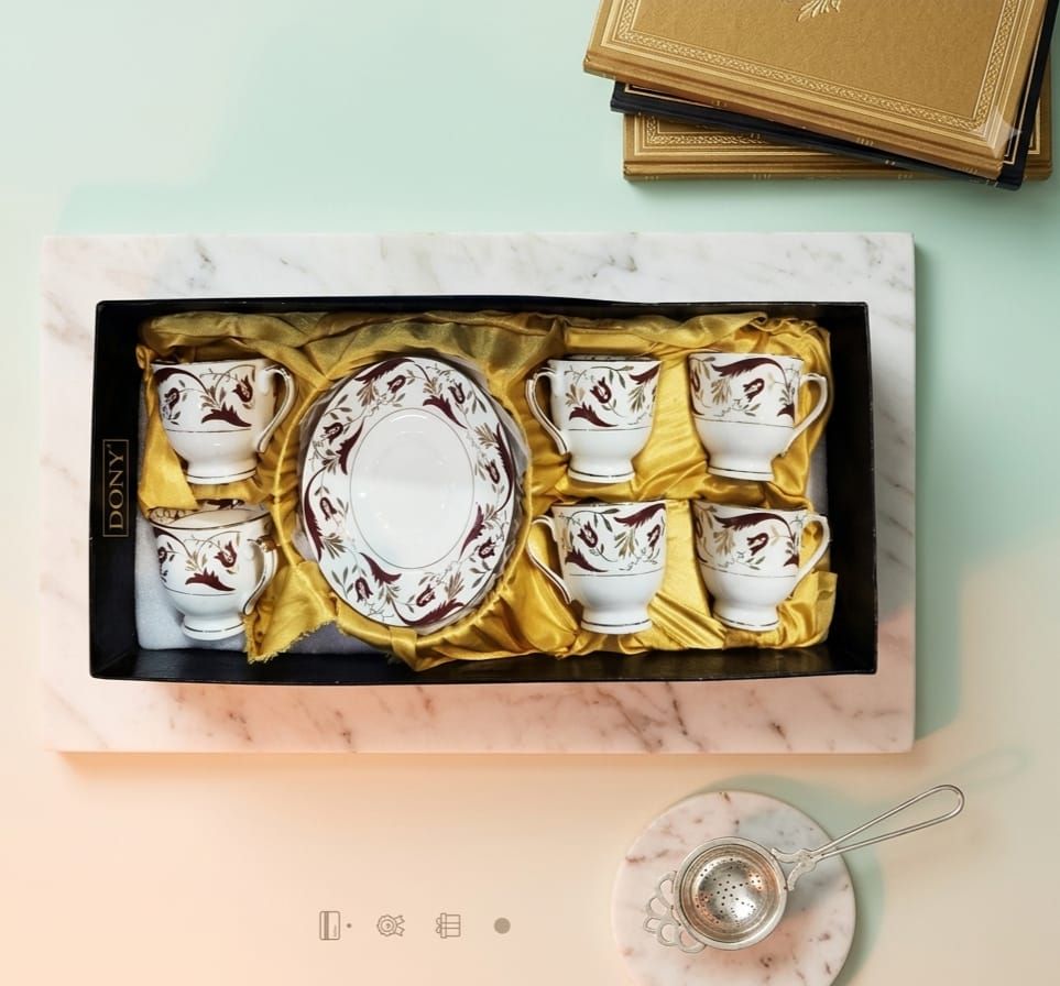 The DONY Sovereign Court Edition 6-Cup & Serving Tray High Tea Hospitality Suite