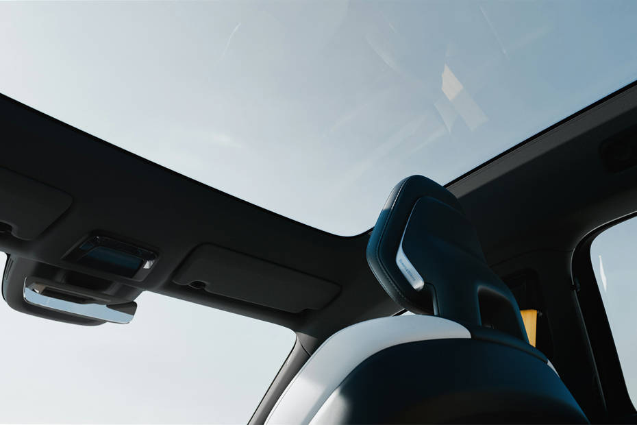 بولستار ٣ Sunroof Moonroof بولستار ٣ Sunroof Moonroof