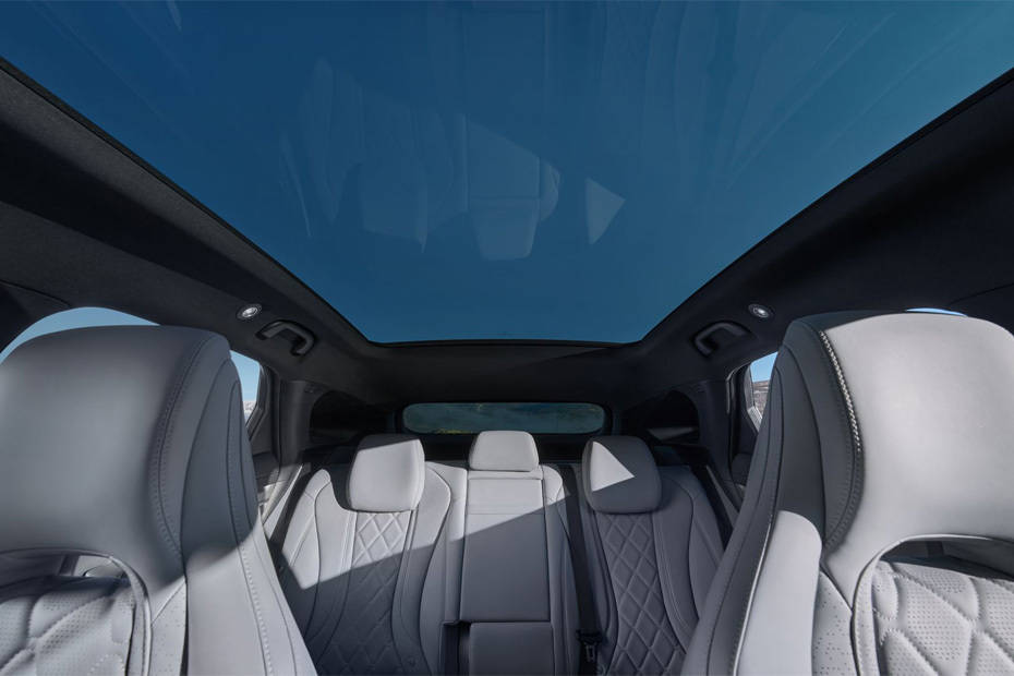 بي واي دي سيليون ٧ Sunroof Moonroof بي واي دي سيليون ٧ Sunroof Moonroof