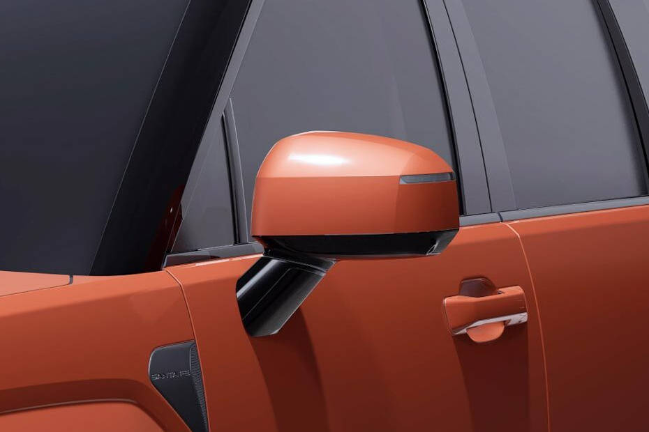 هيونداي سنتافي 2024 Drivers Side Mirror Front Angle هيونداي سنتافي 2024 Drivers Side Mirror Front Angle