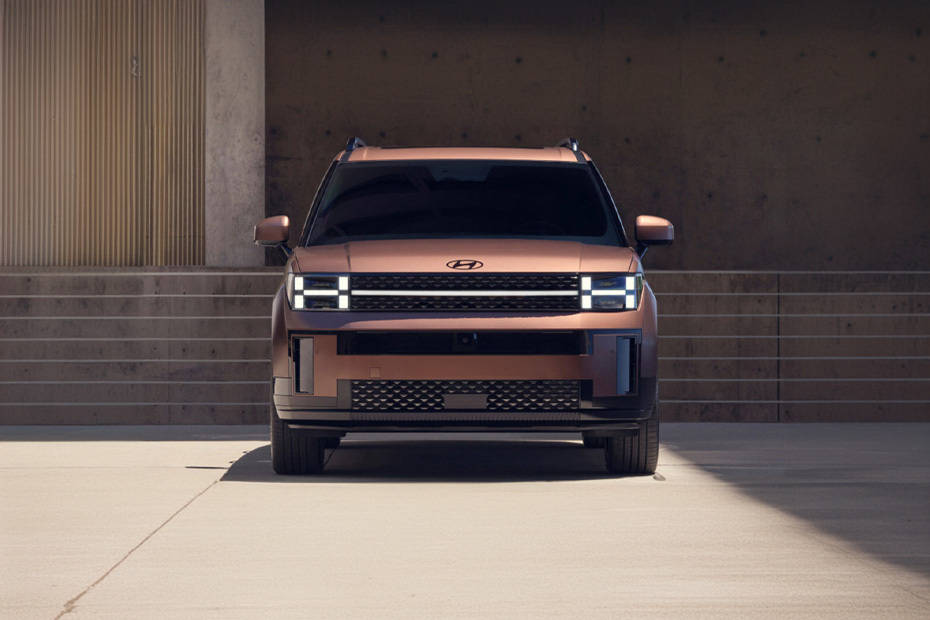 Full Front View of سنتافي 2024 Full Front View of سنتافي 2024