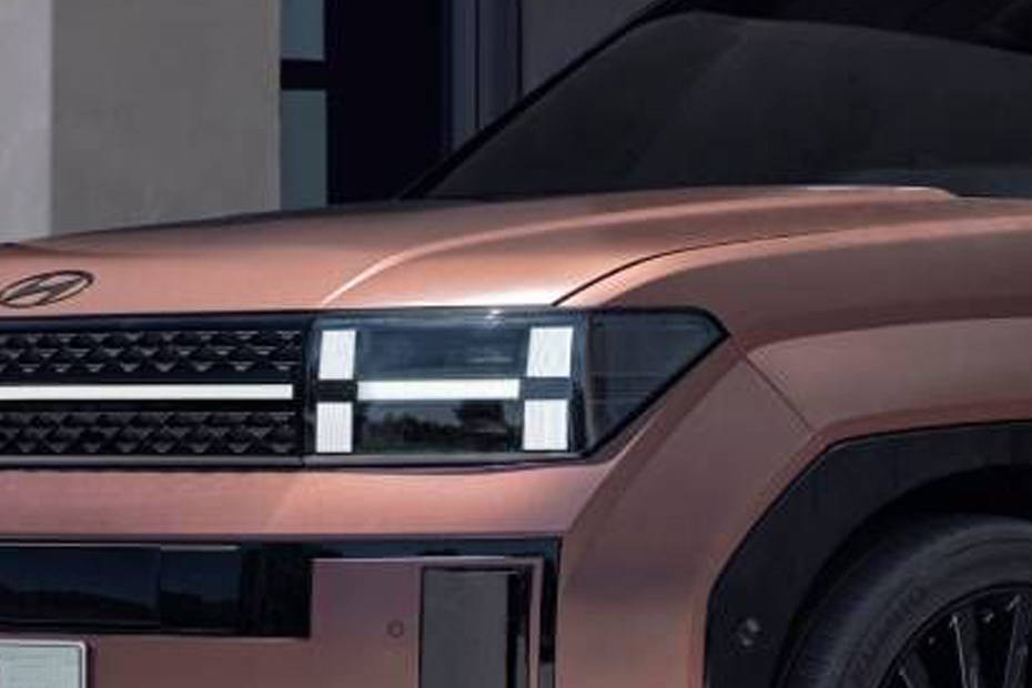 سنتافي 2024 Headlight سنتافي 2024 Headlight