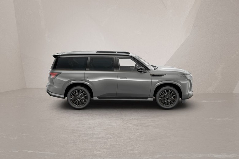 QX80 Medium Angle Front View