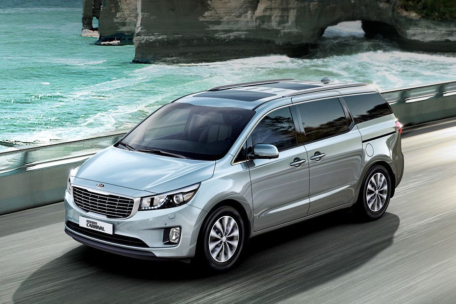 KIA Carnival 2024 Saudi Arabia