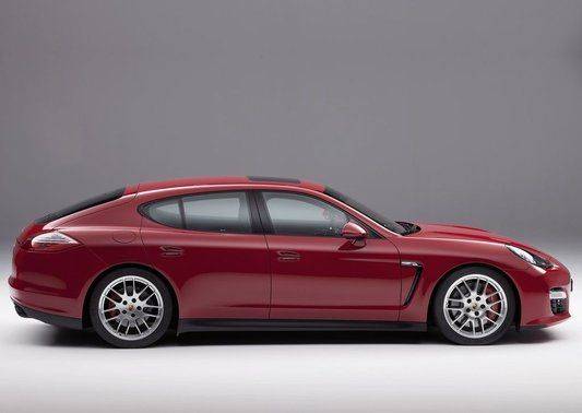 Panamera GTS Side view Panamera GTS Side view