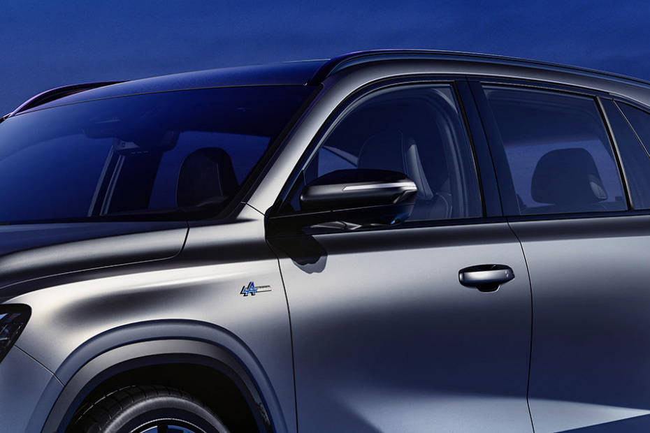 رينو كوليوس ٢٠٢٥ Drivers Side Mirror Front Angle رينو كوليوس ٢٠٢٥ Drivers Side Mirror Front Angle