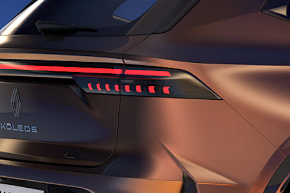 كوليوس ٢٠٢٥ Tail light كوليوس ٢٠٢٥ Tail light