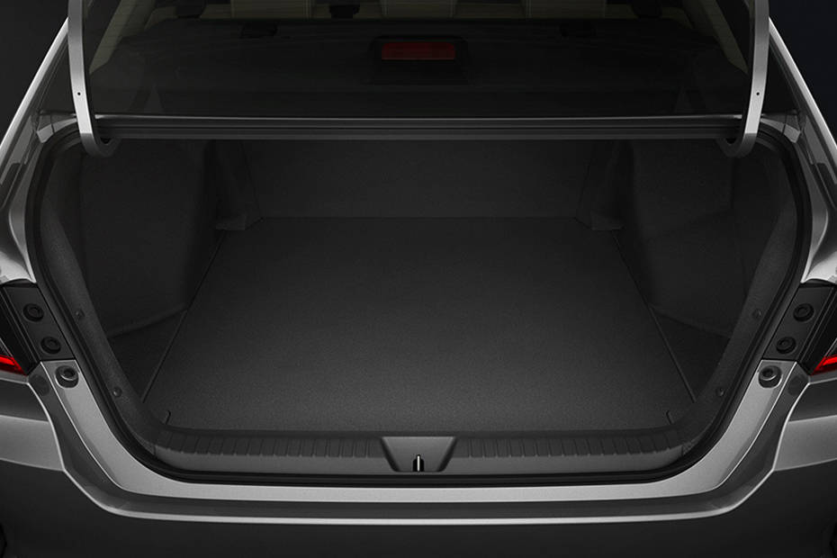 Trunk Open Closer View of يارس 2023 Trunk Open Closer View of يارس 2023