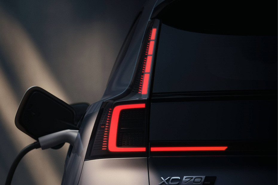 إكس سي ٧٠ Tail light إكس سي ٧٠ Tail light