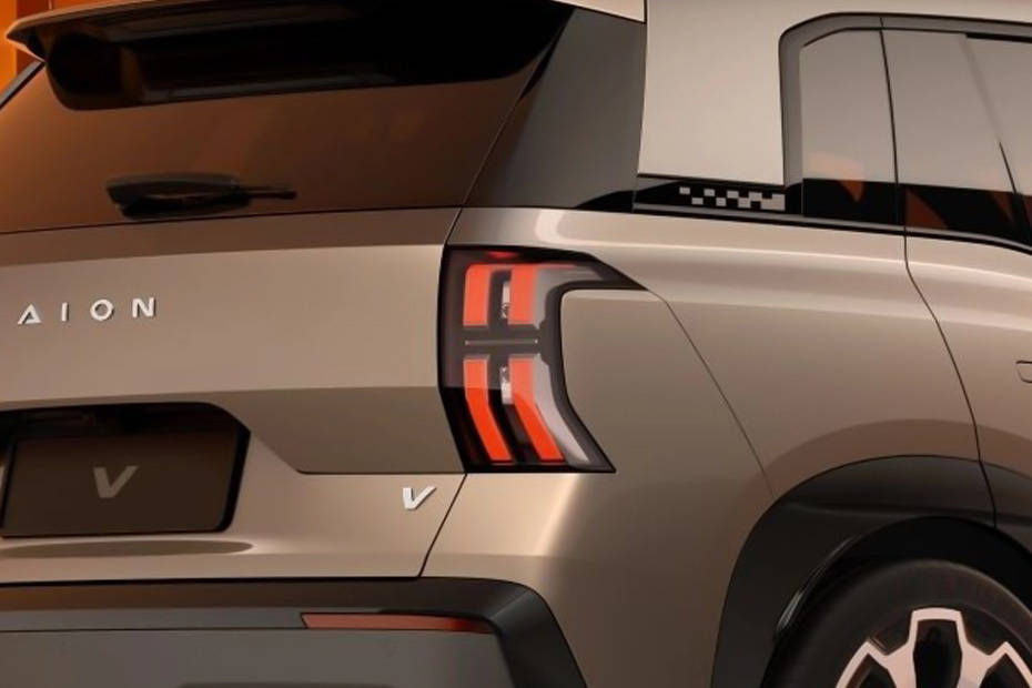 آيون V Tail light آيون V Tail light