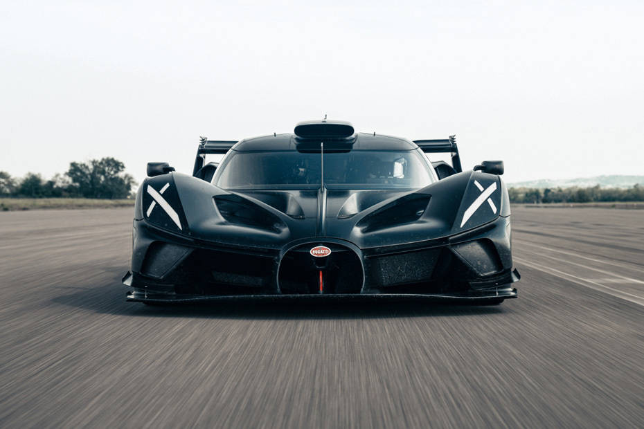 Full Front View of بولايد Full Front View of بولايد