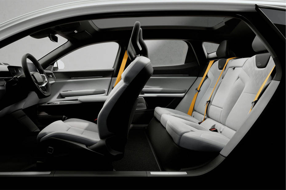 بولستار ٣ Front And Rear Seats Together بولستار ٣ Front And Rear Seats Together