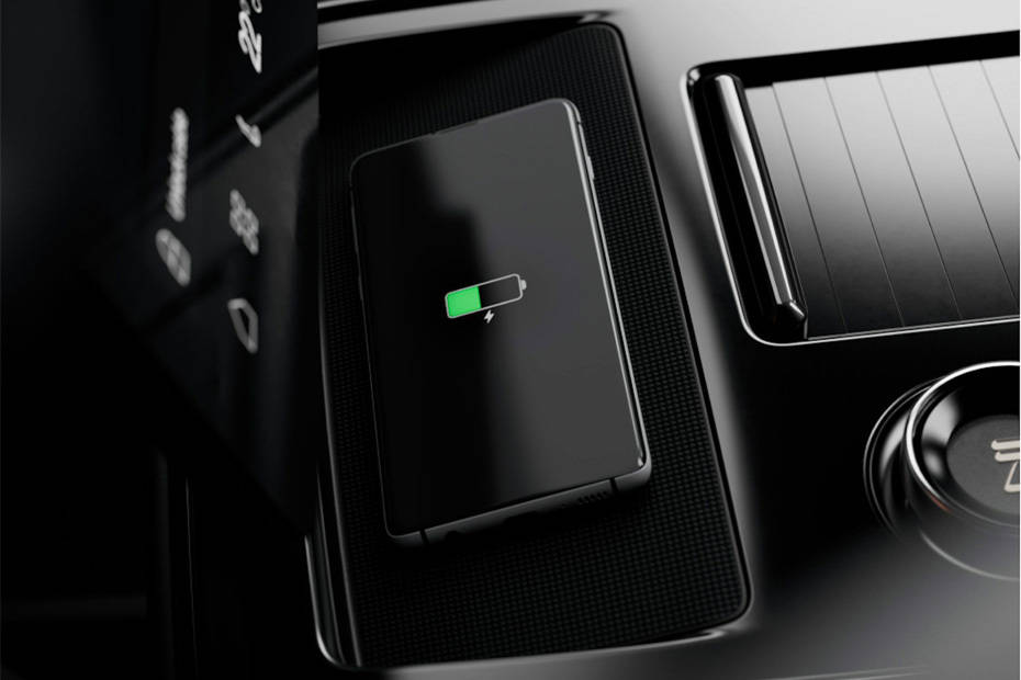 Power Accessories Outlet View of بولستار ٣ Power Accessories Outlet View of بولستار ٣