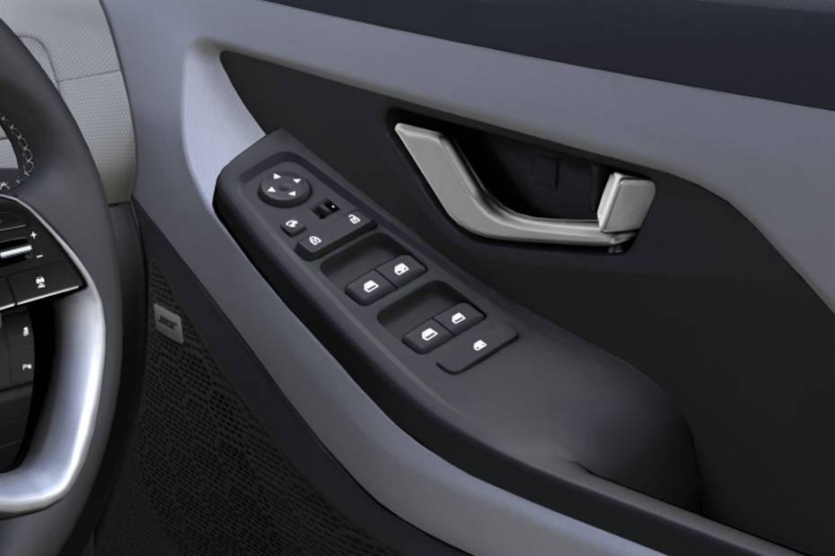 هيونداي كريتا ٢٠٢٦ Drivers Side In Side Door Controls هيونداي كريتا ٢٠٢٦ Drivers Side In Side Door Controls