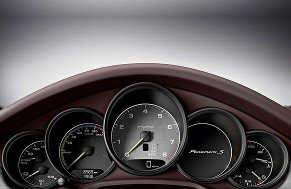 Panamera S E-Hybrid TachoMeter Panamera S E-Hybrid TachoMeter