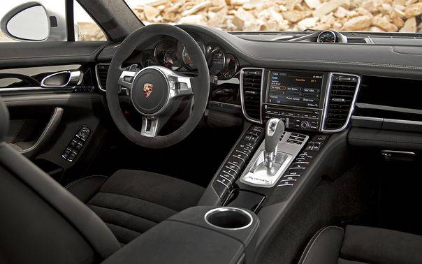 Panamera GTS Center Console Panamera GTS Center Console