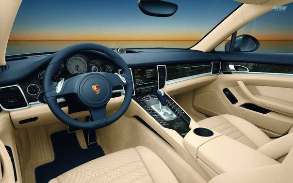 Dashboard View of Panamera GTS Dashboard View of Panamera GTS