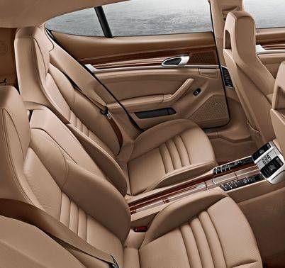 بورش Panamera GTS Rear Seats بورش Panamera GTS Rear Seats