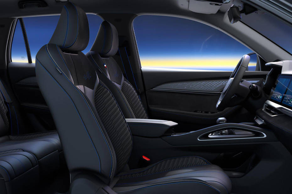 كوليوس ٢٠٢٥ Front Seats كوليوس ٢٠٢٥ Front Seats