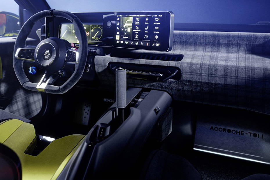 ٥ تيربو ٣ إي Center Console ٥ تيربو ٣ إي Center Console