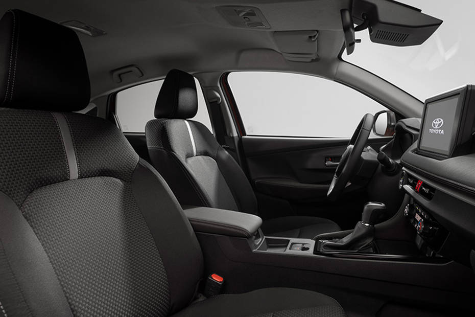 يارس 2023 Passenger Seat يارس 2023 Passenger Seat