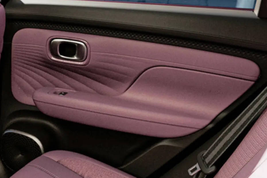 door handle interior of جي أي سي آيون يو تي door handle interior of جي أي سي آيون يو تي