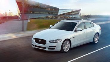 Jaguar XE Pure