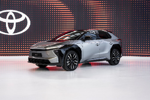 Which is Better? BYD ATTO 3 or Toyota bZ4X | Full Comparison