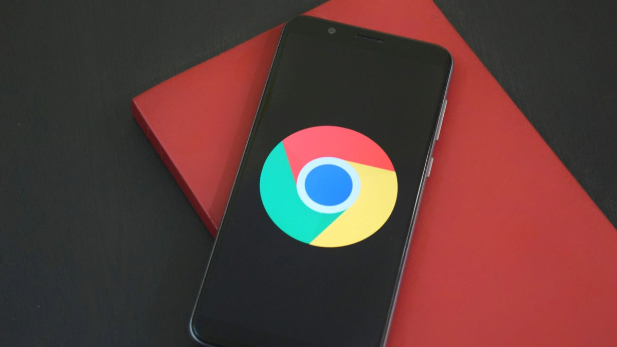 Logo do Google Chrome em um celular