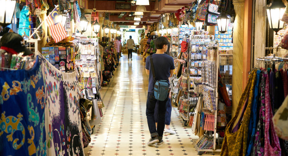 These 5 Best Flea Markets Are a Must Visit If You’re a Globetrotter