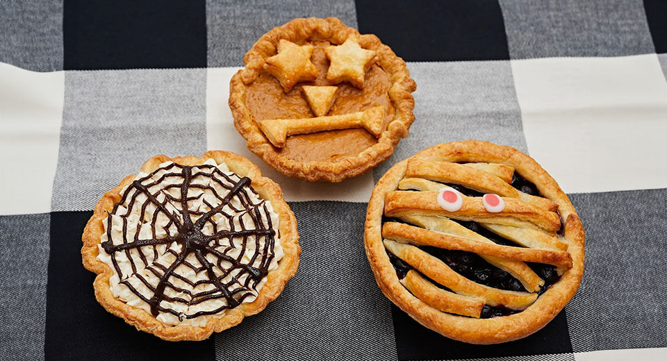 Spooky Apple Pie Recipe You Must Try this Halloween Season