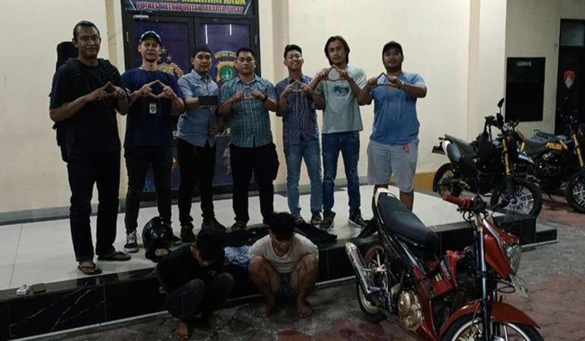 Penangkapan Pelaku Oleh Polisi700