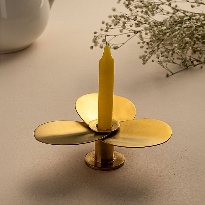 Propeller Candle Stand