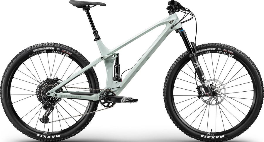 YT IZZO Pro 2020