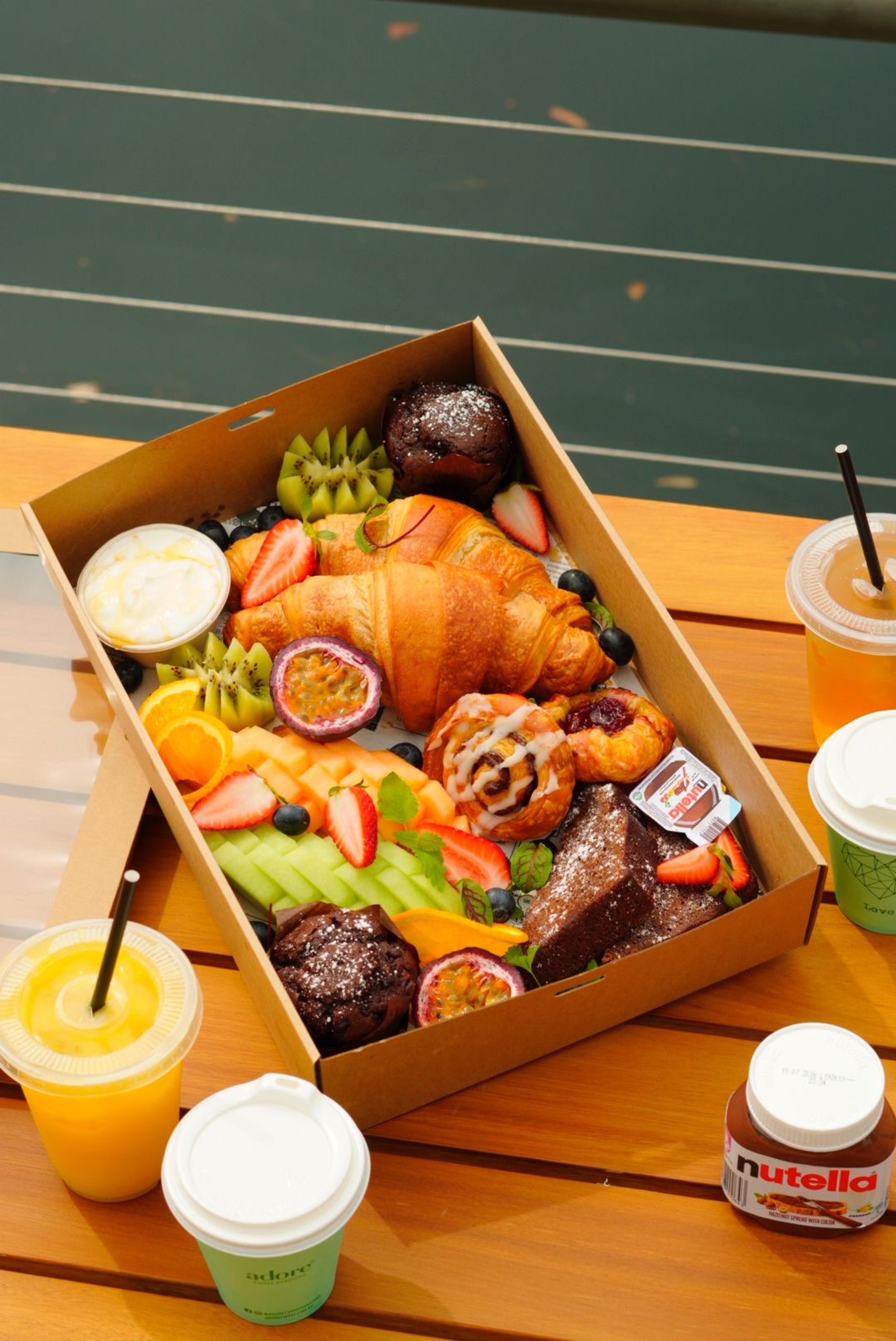 Morning Grazing Box - For 4 