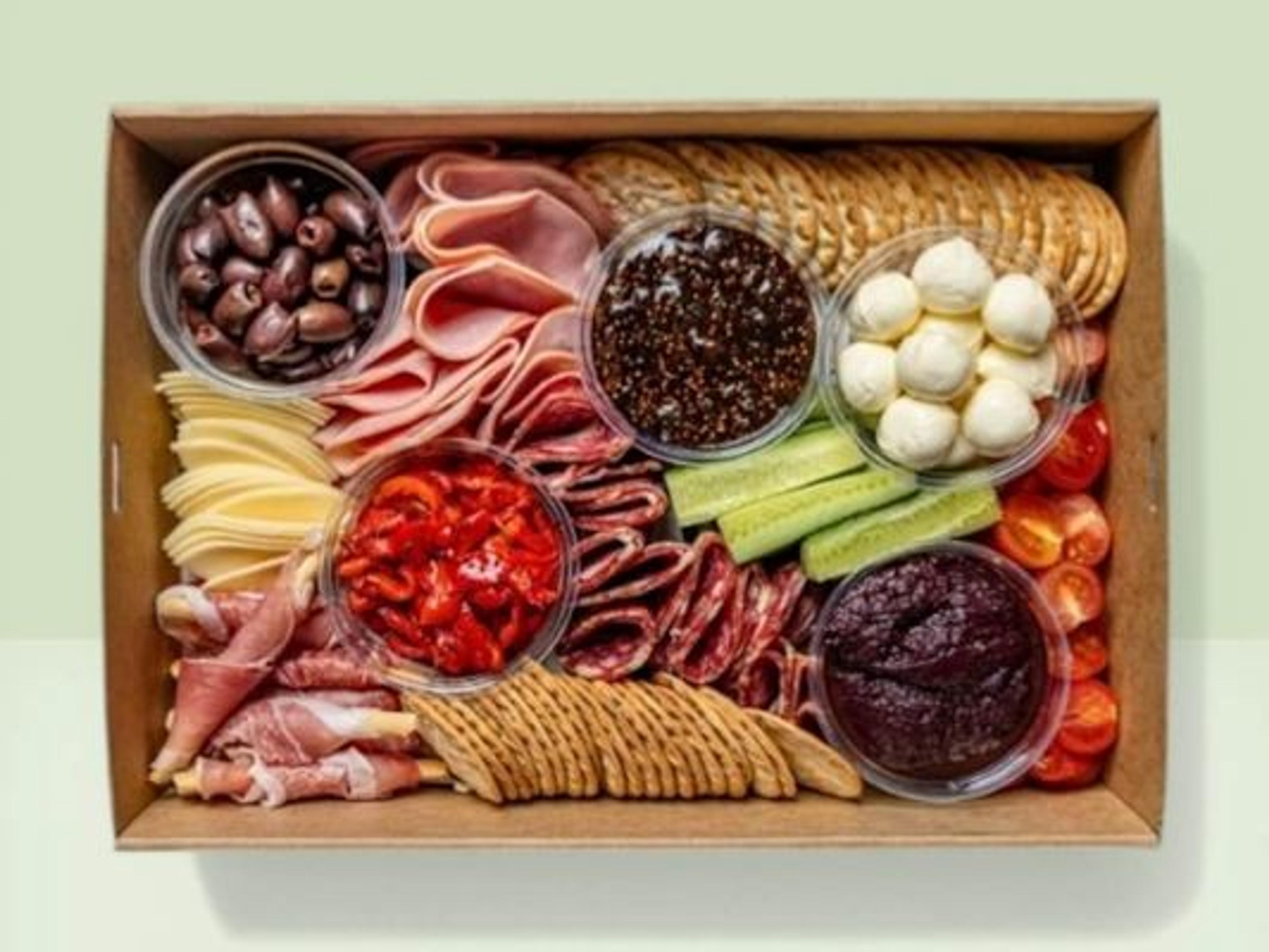 Charcuterie Grazing Box 
