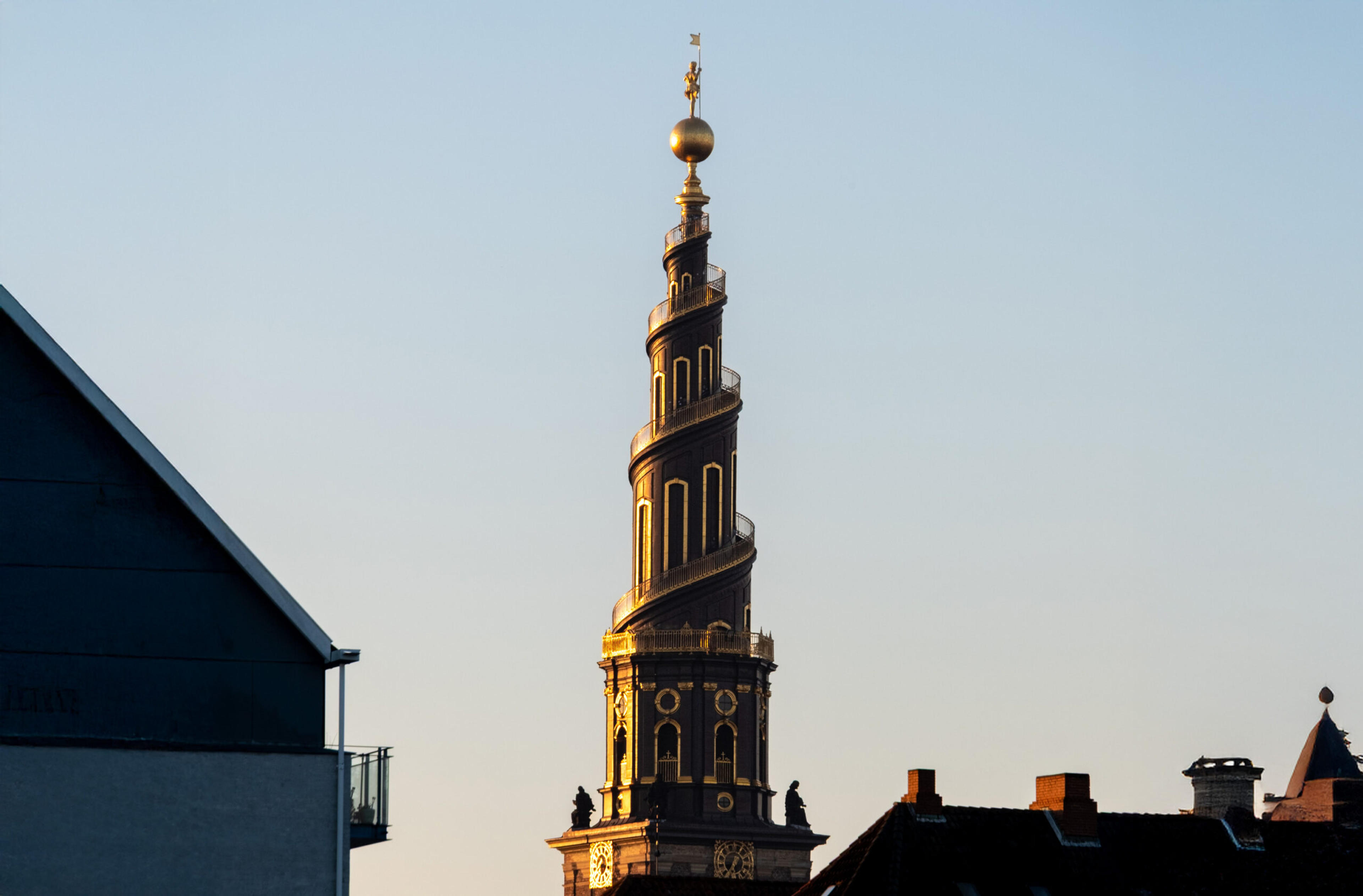 Vor Frelsers Kirke GoBoat Harbor tours sightseeing