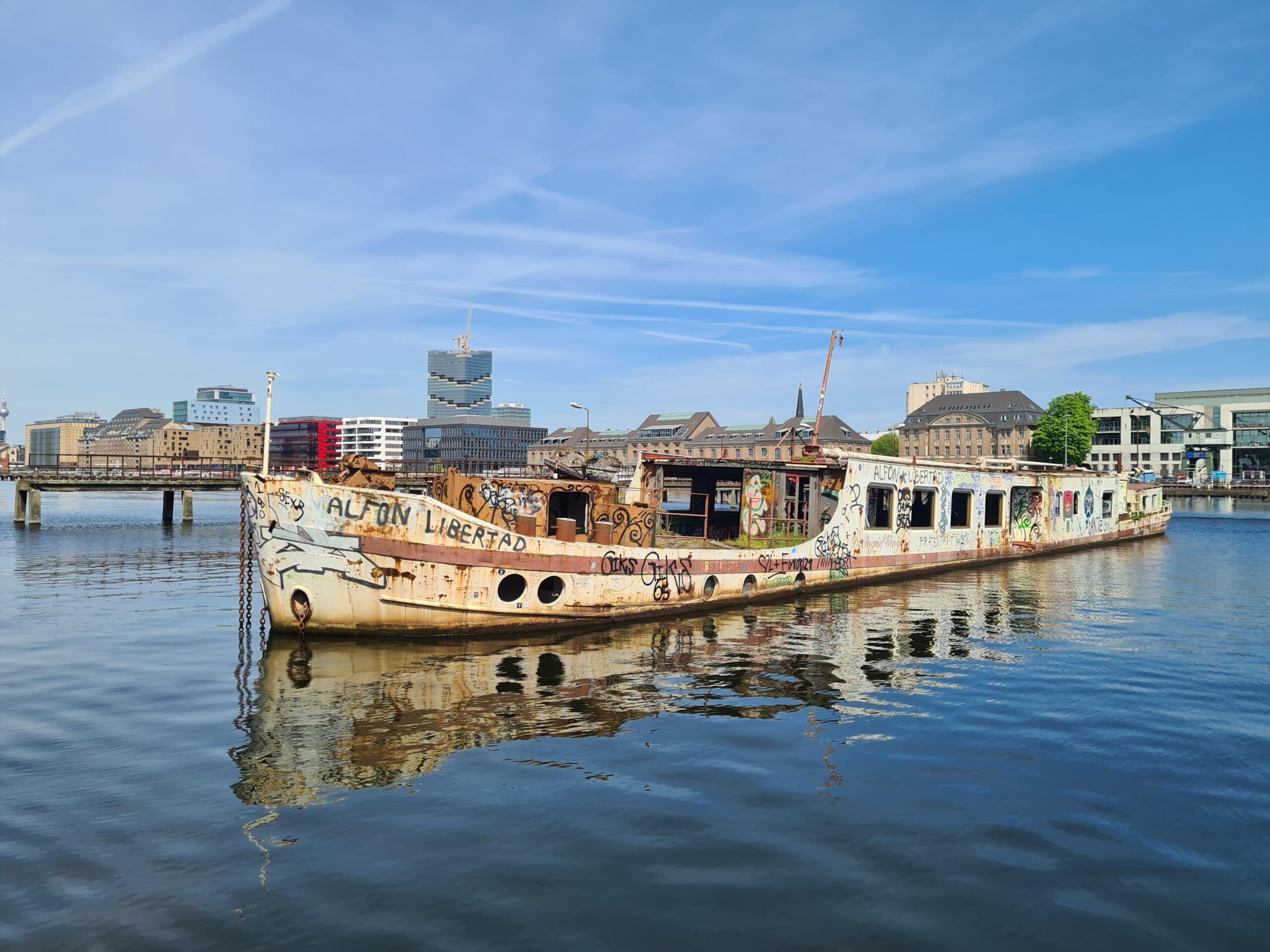 Sunken ship in Berlin