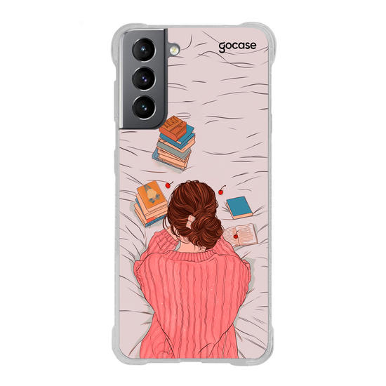 Capinha para celular  Garota Leitora na Cama