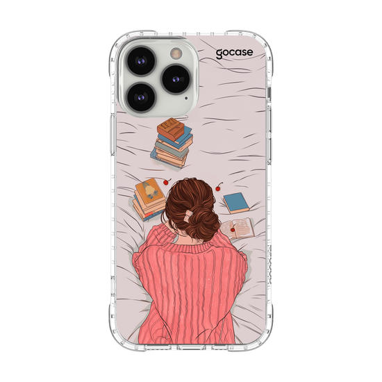 Capinha para celular  Garota Leitora na Cama